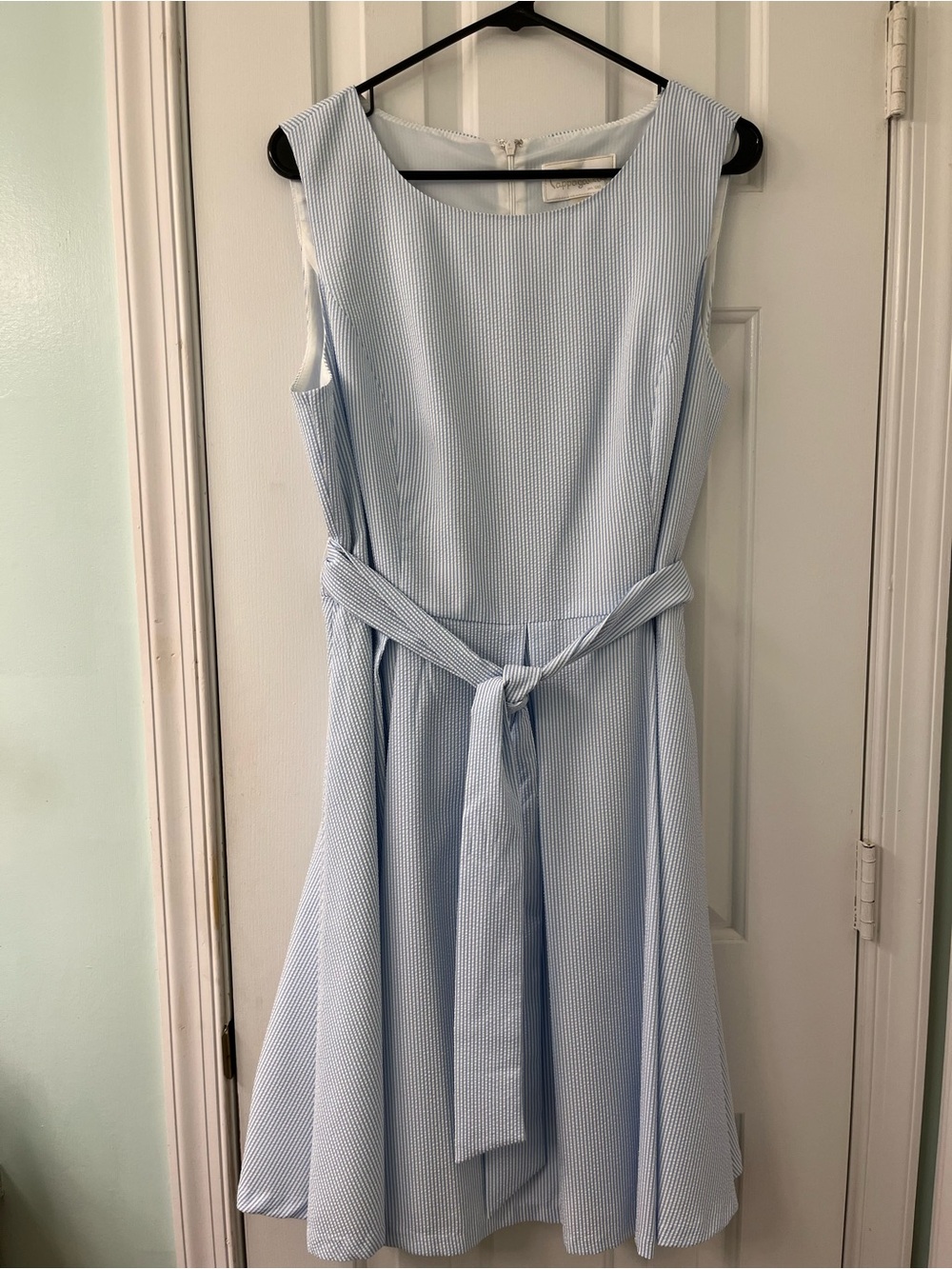 Pappagallo Light Blue/White Seersucker Sleeveless Tie-Waist Below Knee Dress